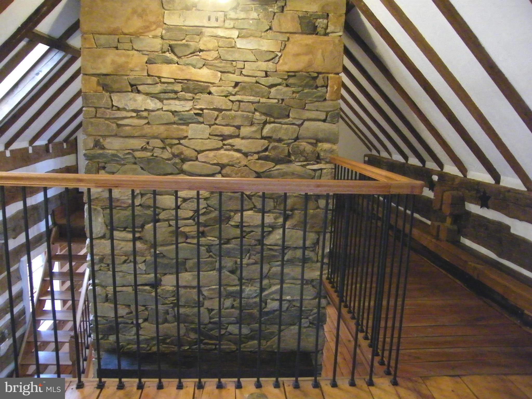 13261 Wilt Store Road Leesburg, VA 20176 - Photo 17 of 30 Upper Level walkway