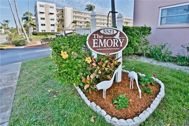 $79,095 | 5521 80th Street North, Unit 503, St. Petersburg, FL 33709