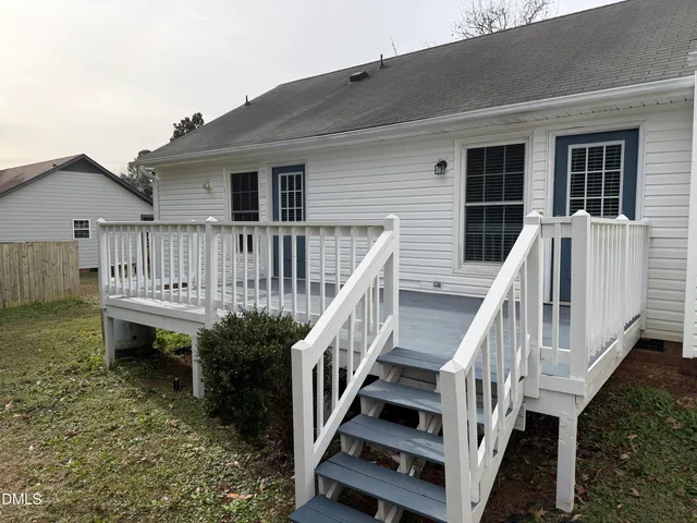 $1,900 | 407 Dairy Road, Clayton, NC 27520