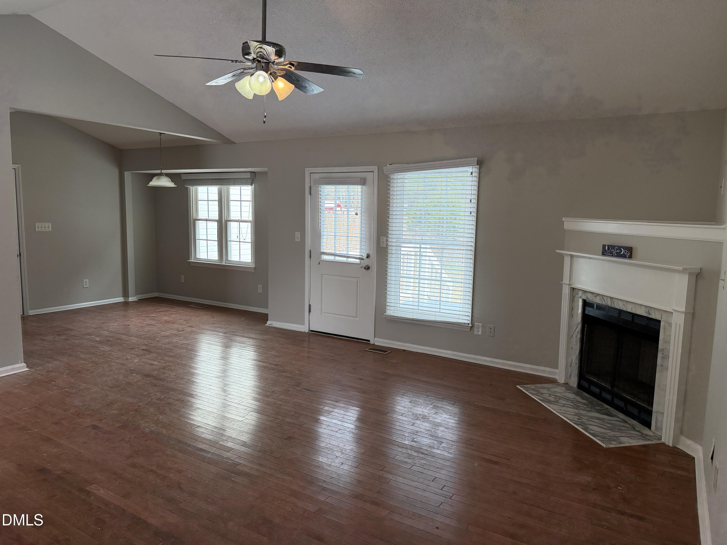 407 Dairy Road Clayton, NC 27520 - Photo 3 of 16 IMG_3661