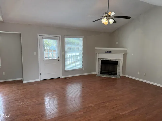 $1,900 | 407 Dairy Road, Clayton, NC 27520