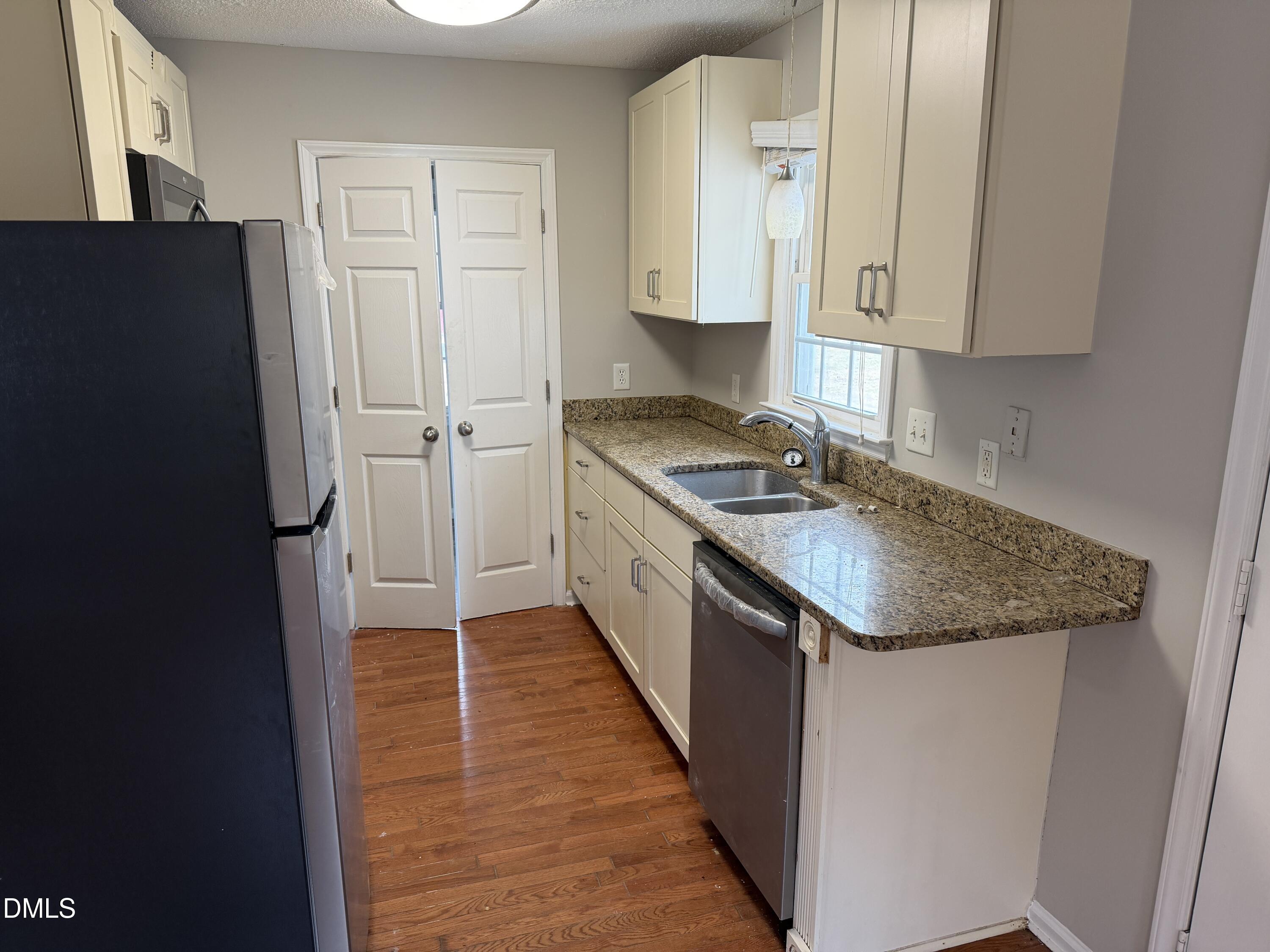 407 Dairy Road Clayton, NC 27520 - Photo 6 of 16 IMG_3666