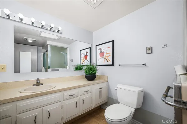 $329,000 | 13660 El Dorado Drive, Unit 34D, Seal Beach, CA 90740