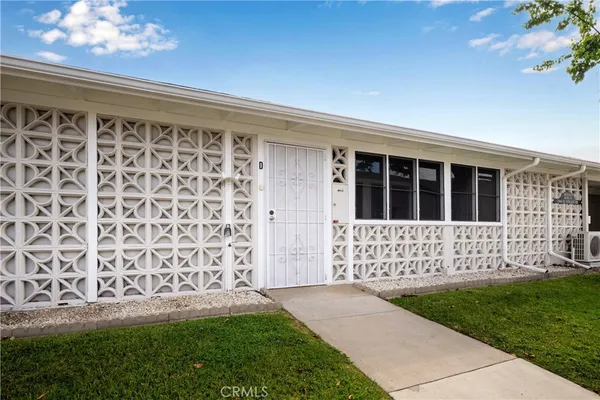 $329,000 | 13660 El Dorado Drive, Unit 34D, Seal Beach, CA 90740