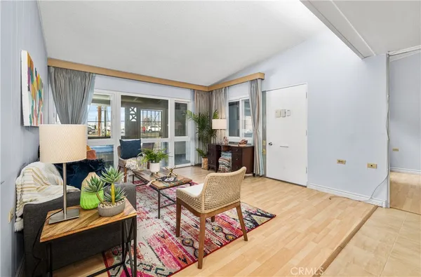 $329,000 | 13660 El Dorado Drive, Unit 34D, Seal Beach, CA 90740