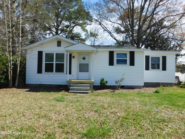 $1,250 | 421 Church Road, New Bern, NC 28560