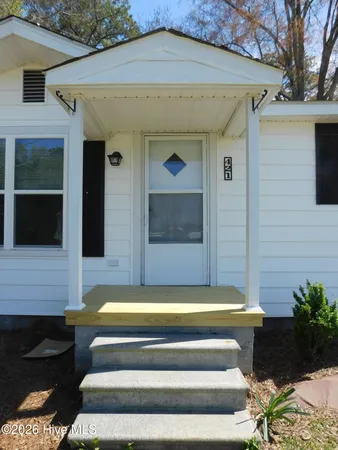 $1,250 | 421 Church Road, New Bern, NC 28560
