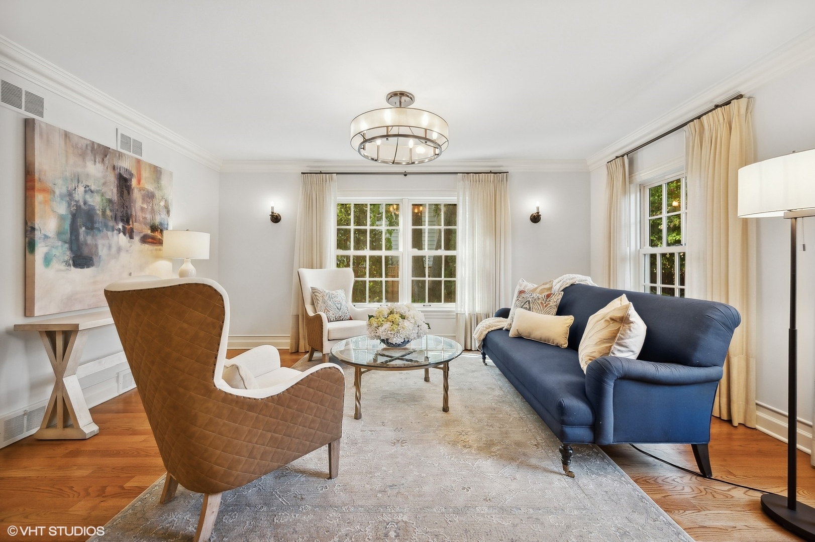 88 Abbotsford Road Winnetka, IL 60093 - Photo 14 of 46 a living room with furniture and a window