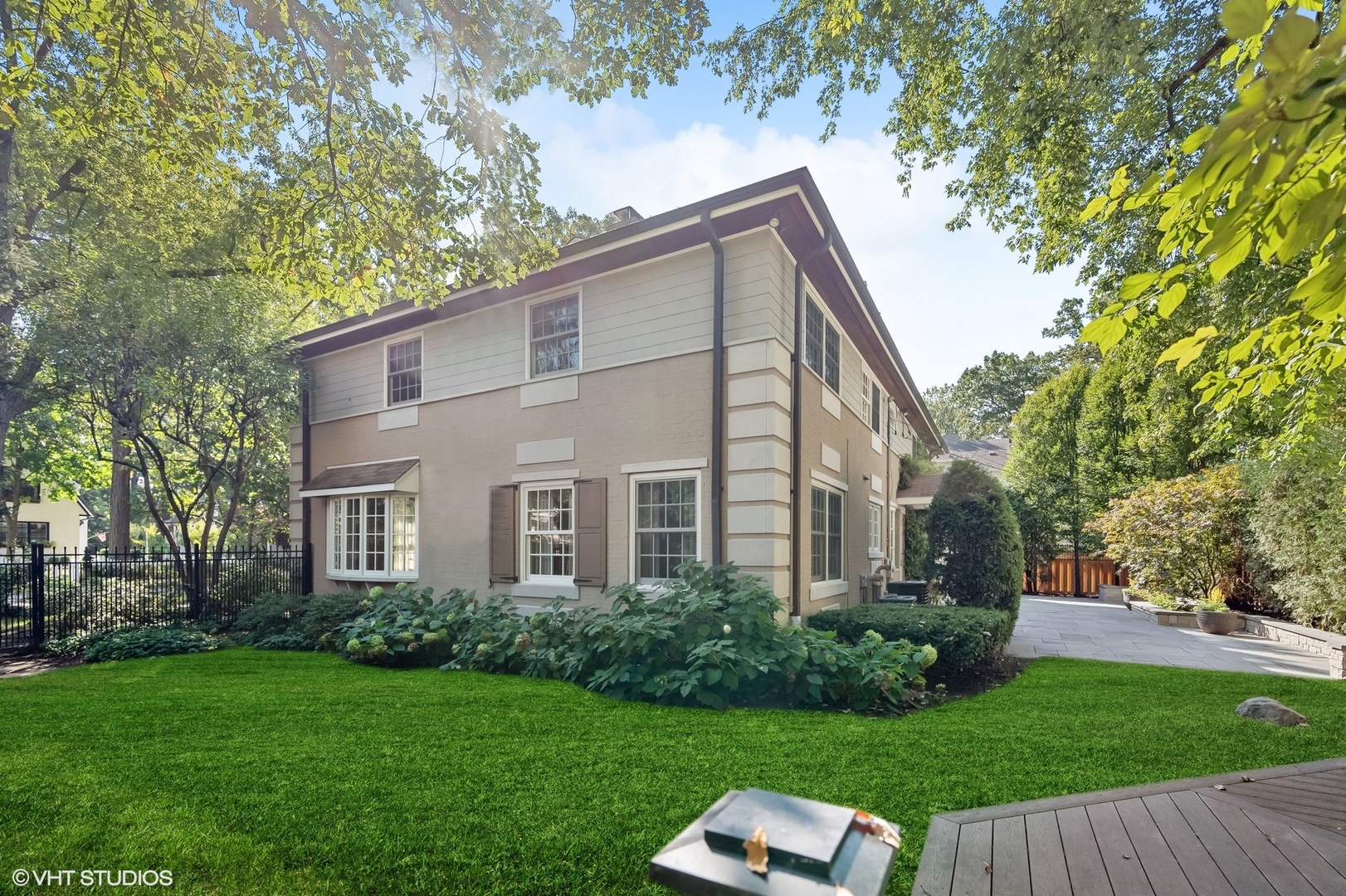 88 Abbotsford Road Winnetka, IL 60093 - Photo 43 of 46 a view of backyard with garden and trees