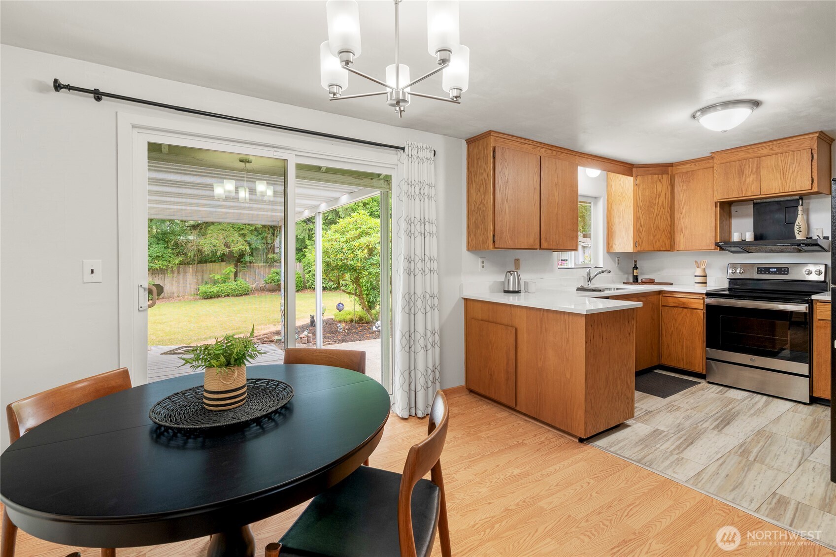 8811 Northeast 187th Street Bothell, WA 98011 - Photo 7 of 28