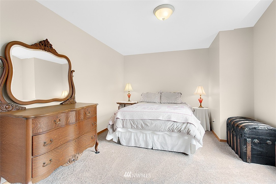 24213 18th Place West Bothell, WA 98021 - Photo 17 of 23