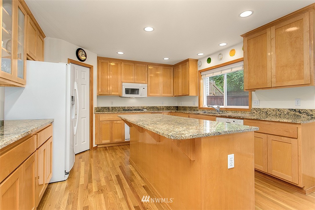 24213 18th Place West Bothell, WA 98021 - Photo 3 of 23