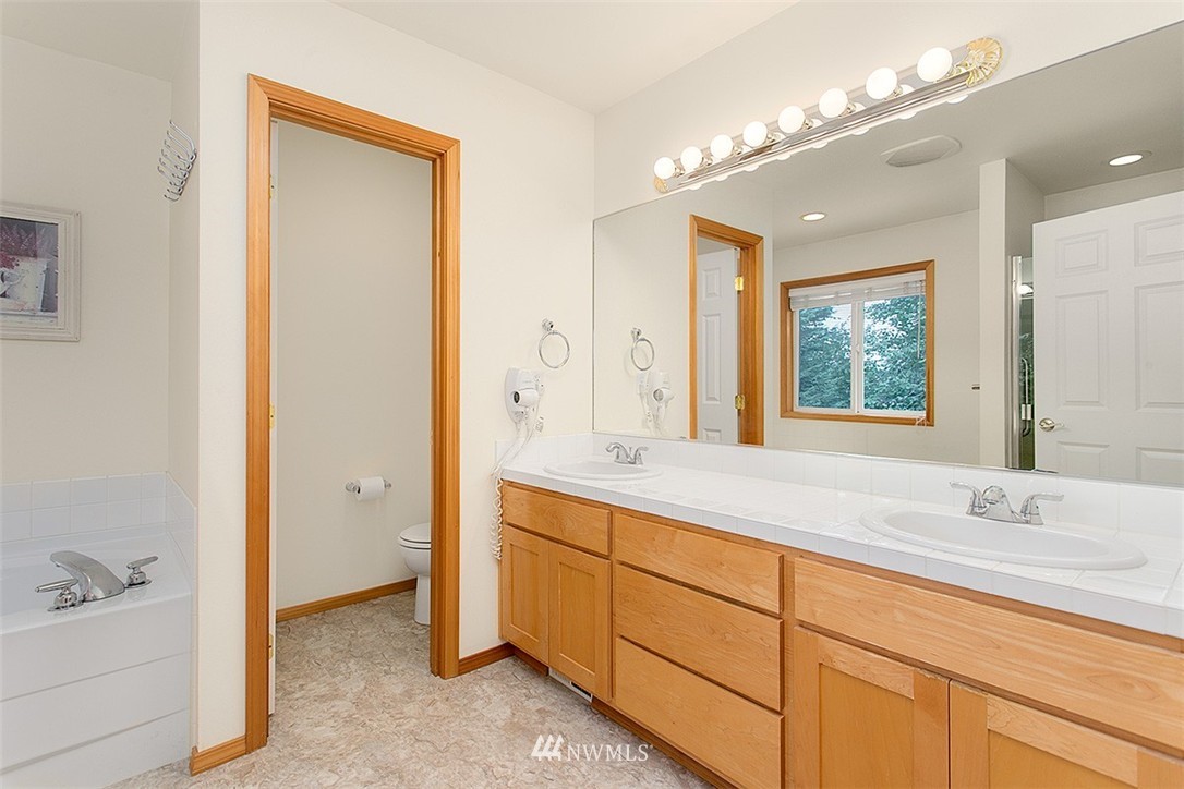 24213 18th Place West Bothell, WA 98021 - Photo 10 of 23
