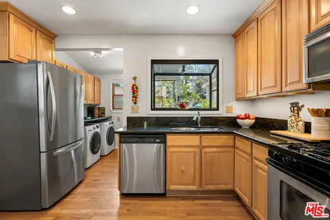 $1,195,000 | 15114 Hesby Street, Sherman Oaks, CA 91403