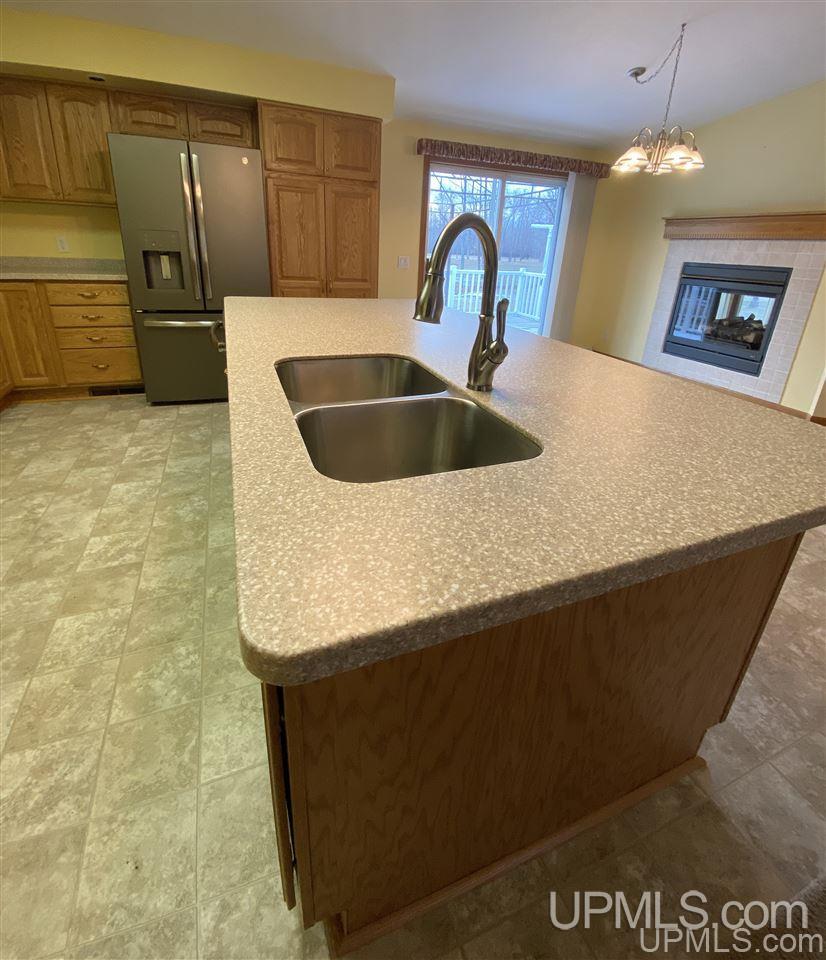 66 Tipperary Road Gladstone, MI 49837 - Photo 11 of 41 Gallery Image 11