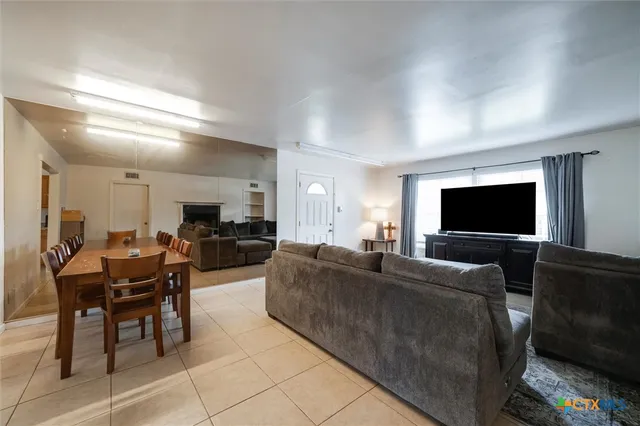 $180,000 | 103 Thompson Drive, Luling, TX 78648