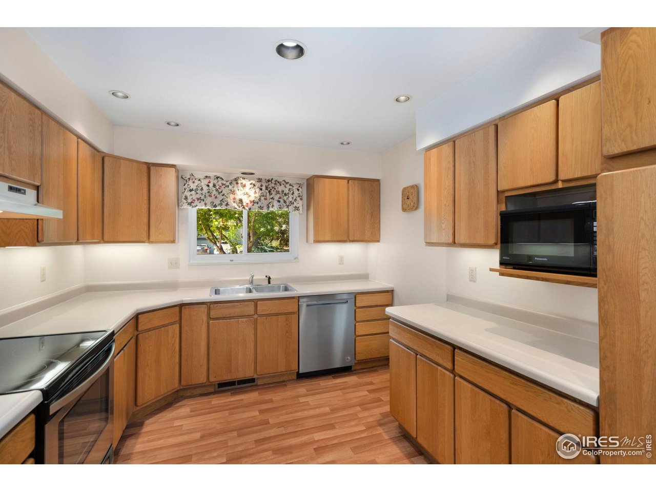 7141 Mt Sherman Road Longmont, CO 80503 - Photo 5 of 21 Gallery Image 5