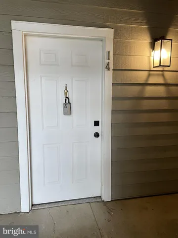 $2,100 | 1708 Lake Shore Crest Drive, Unit 14, Reston, VA 20190