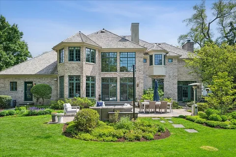 $2,485,000 | 605 Skokie Lane South, Glencoe, IL 60022