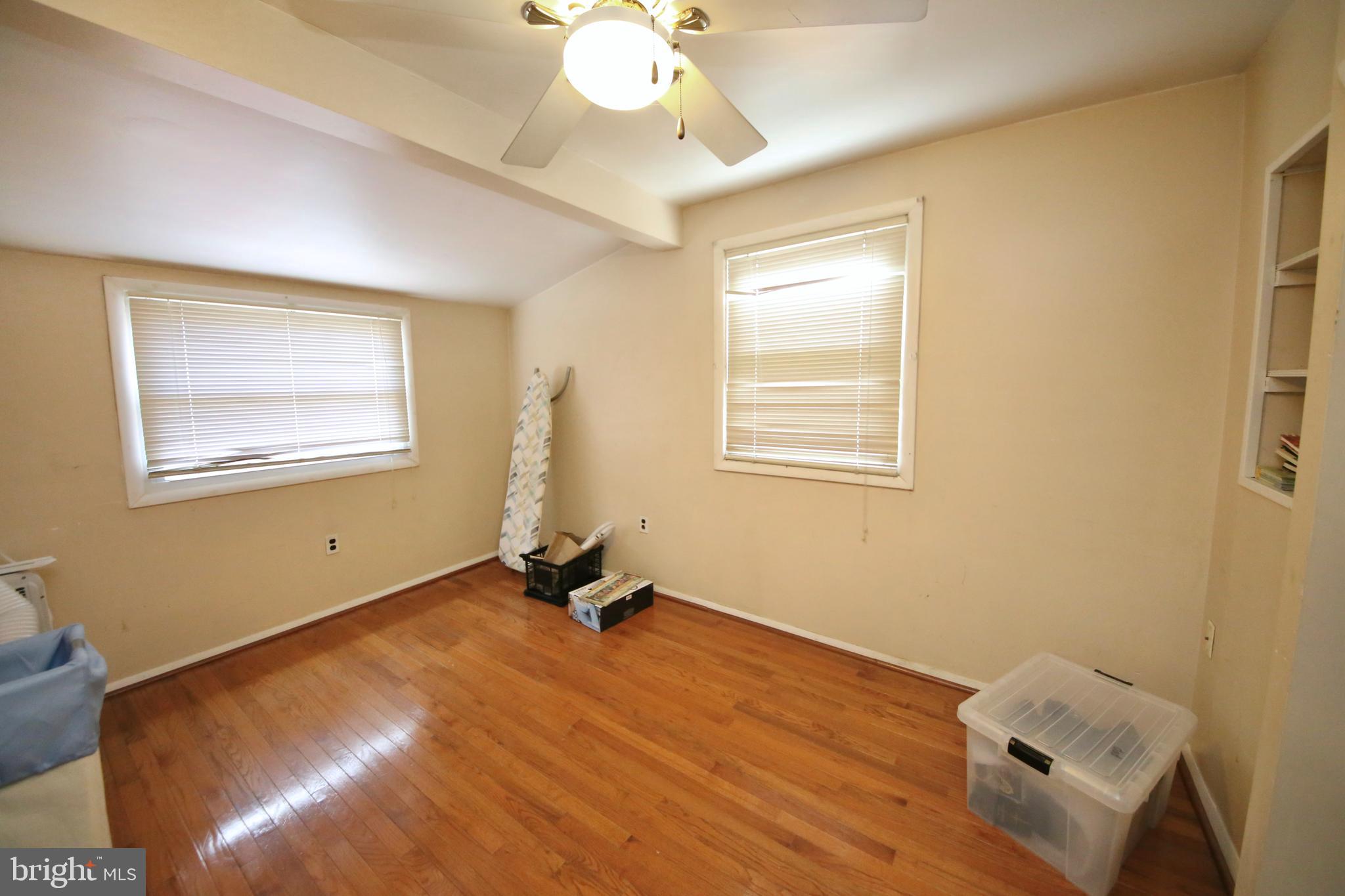 604 Tait Road Somerdale, NJ 08083 - Photo 8 of 24 Bonus room with hardwoods