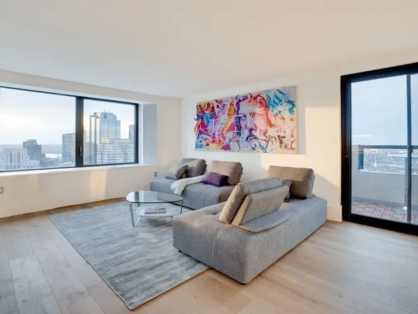$10,000 | 65 East India Row, Unit PH B, Boston, MA 02110