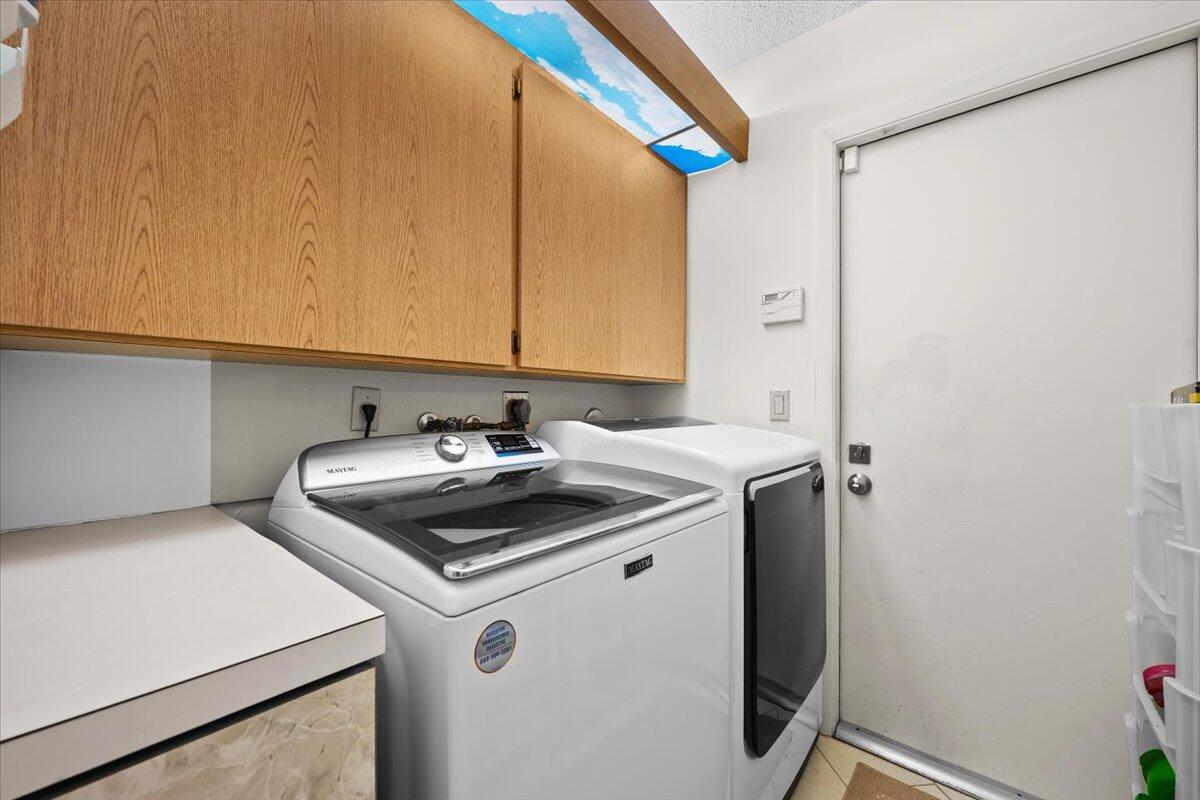 352 River Edge Road Jupiter, FL 33477 - Photo 46 of 56 Laundry