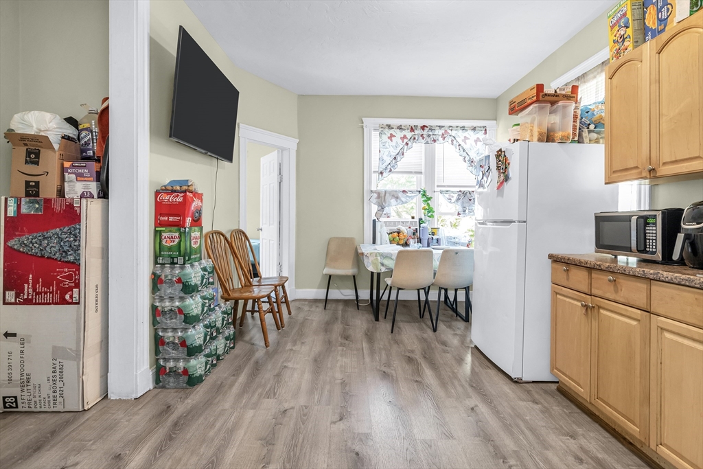 180 Chestnut Street Chelsea, MA 02150 - Photo 25 of 36
