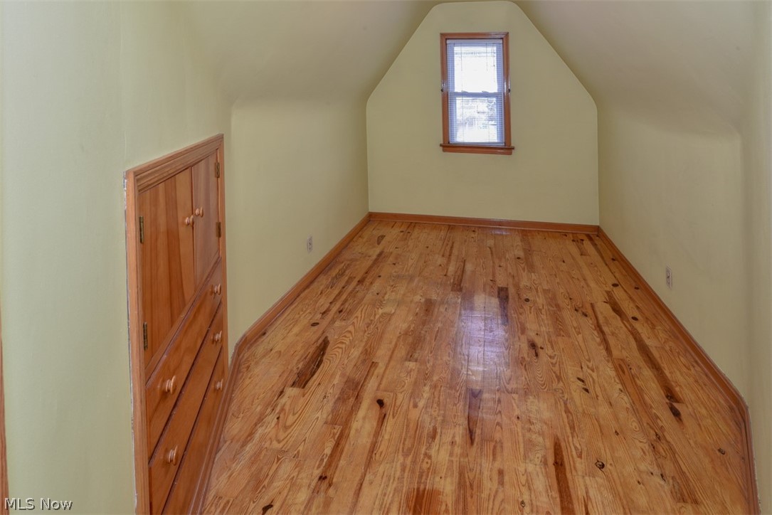 6308 Ackley Road Parma, OH 44129 - Photo 23 of 34