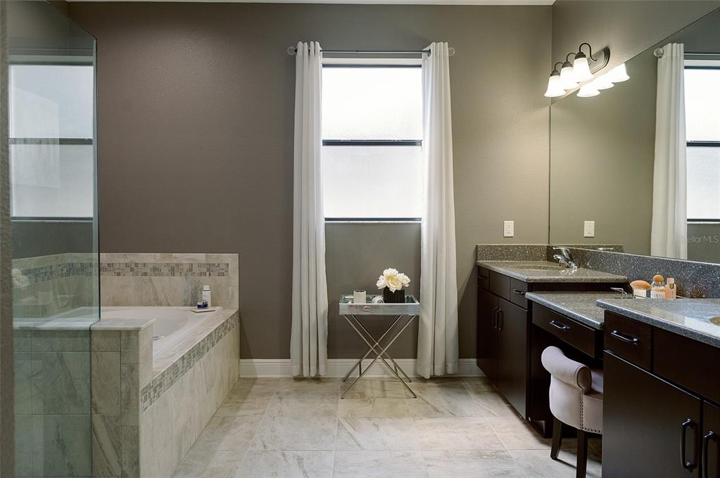 1970 Fox Grape Loop Lutz, FL 33558 - Photo 22 of 44