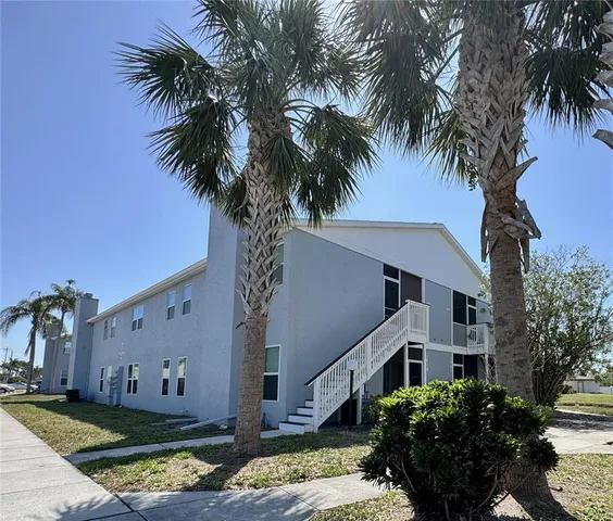 $1,800 | 3821 59th Avenue West, Unit 3821, Bradenton, FL 34210