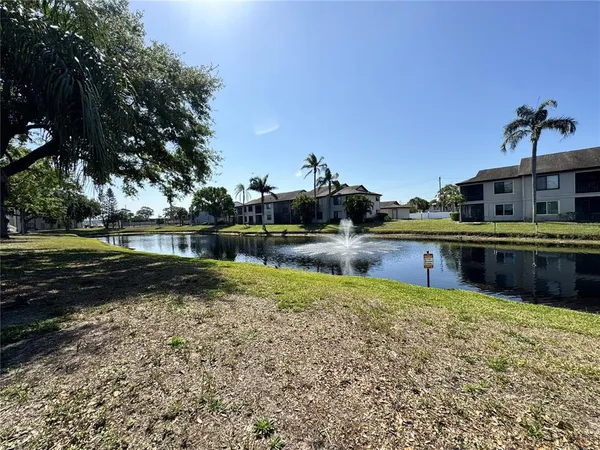 $1,800 | 3821 59th Avenue West, Unit 3821, Bradenton, FL 34210