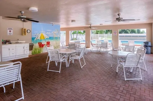 $1,800 | 3821 59th Avenue West, Unit 3821, Bradenton, FL 34210