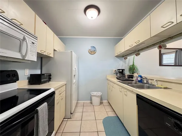 $1,800 | 3821 59th Avenue West, Unit 3821, Bradenton, FL 34210