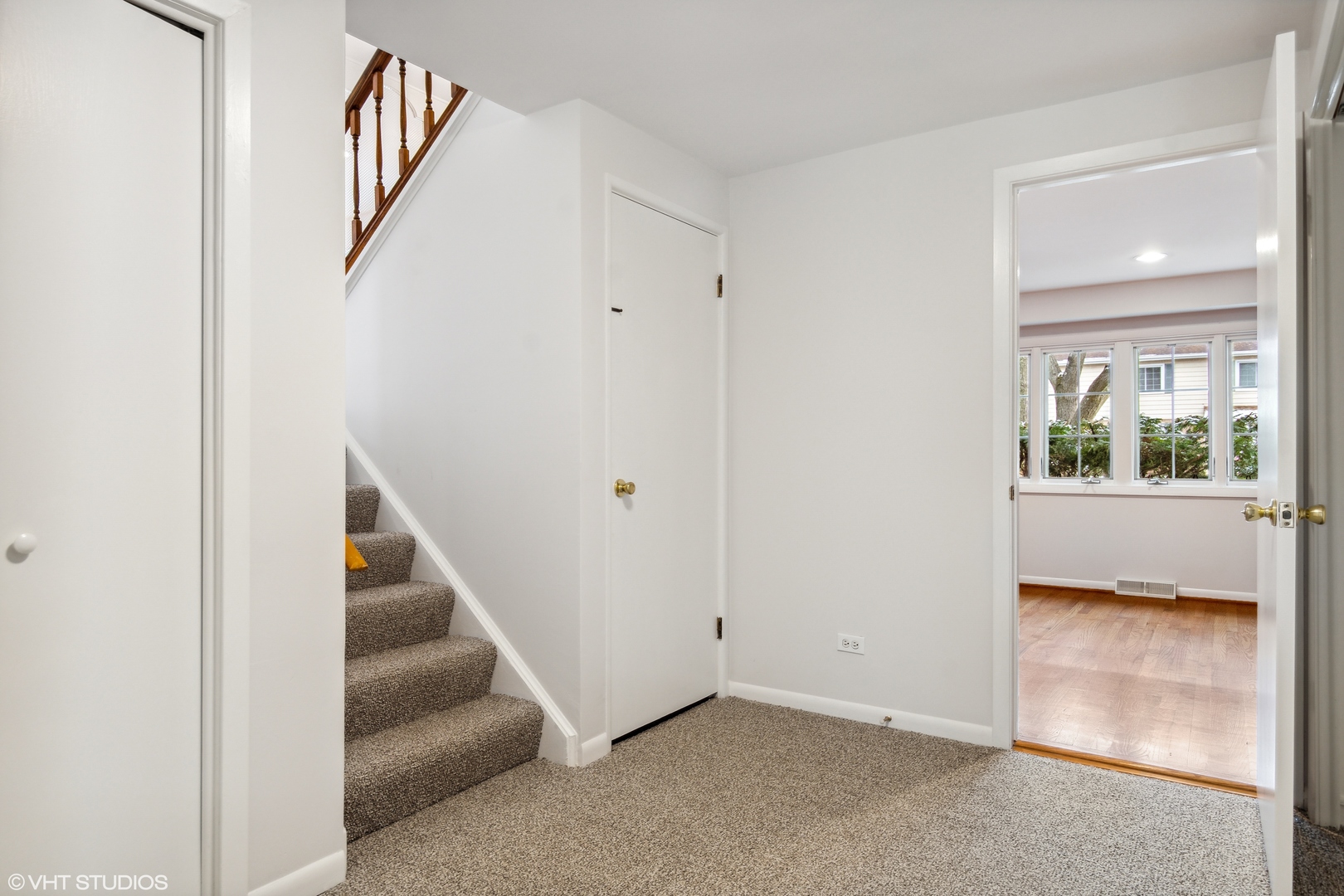 36 Forestway Drive Deerfield, IL 60015 - Photo 28 of 37 a view of entryway