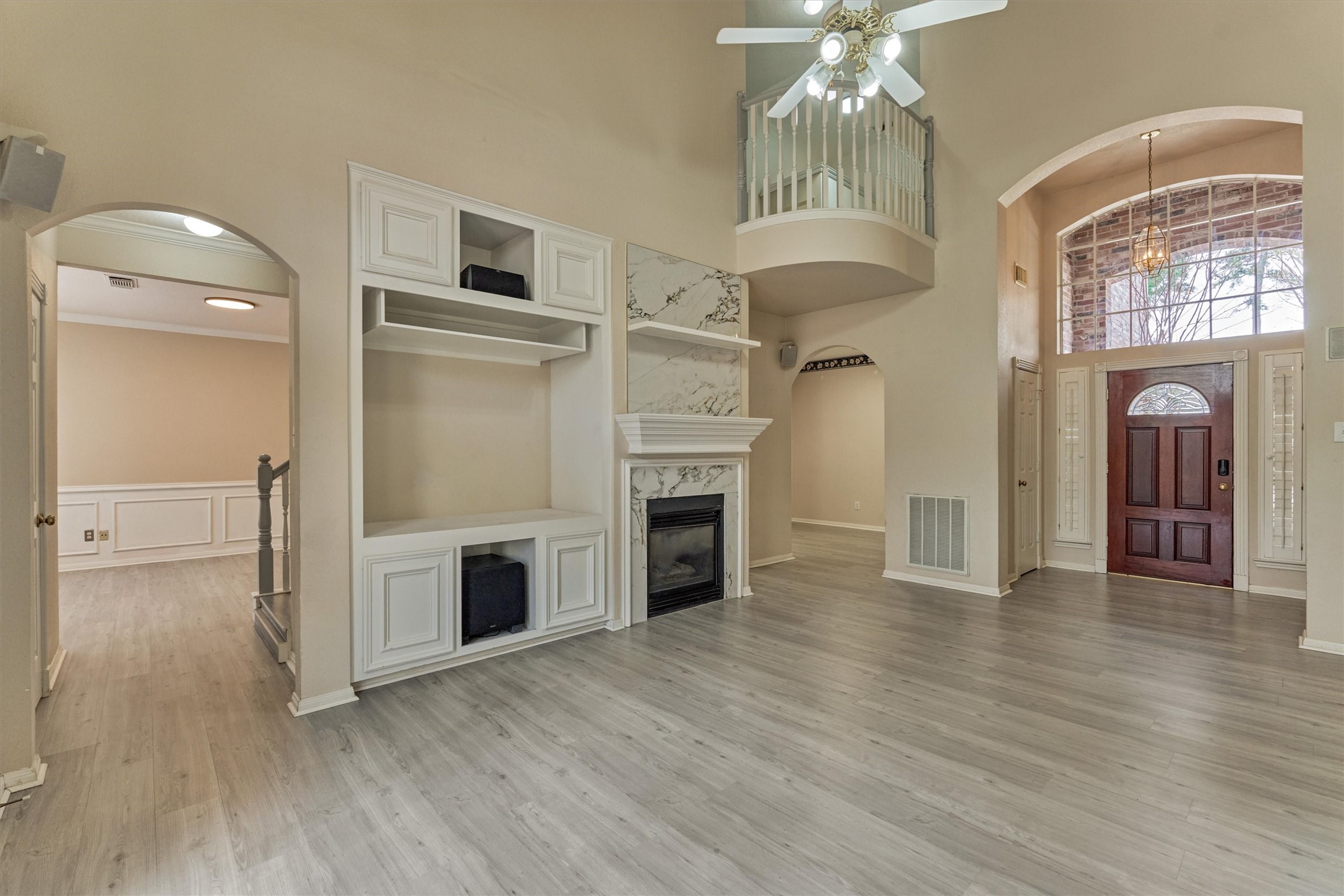14420 Walters Road, Unit 26 Houston, TX 77014 - Photo 9 of 45 a view of a livingroom with a fireplace and window