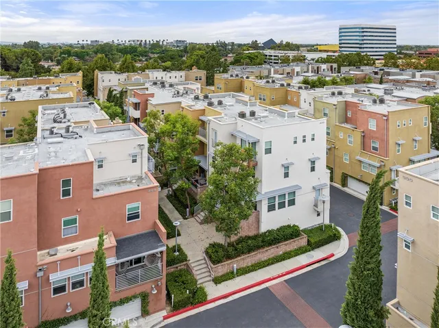 $4,200 | 408 East Jeanette, Santa Ana, CA 92705