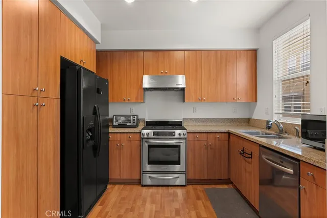 $4,200 | 408 East Jeanette, Santa Ana, CA 92705