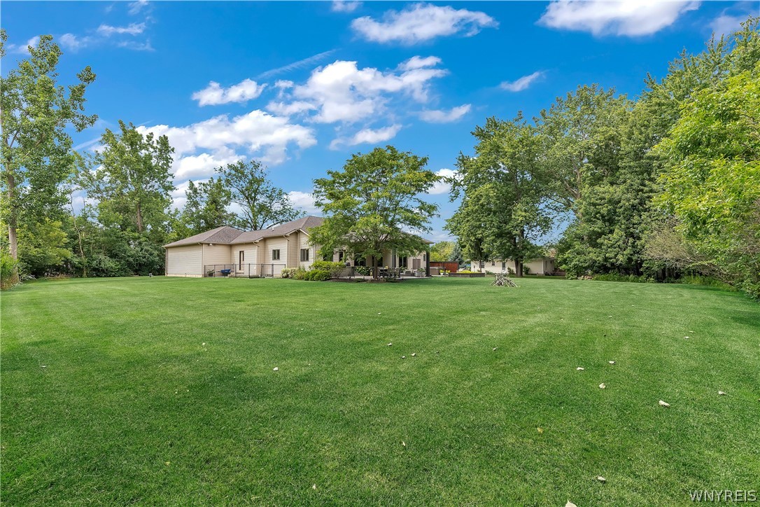 574 North Ellicott Creek Road Amherst, NY 14228 - Photo 4 of 50