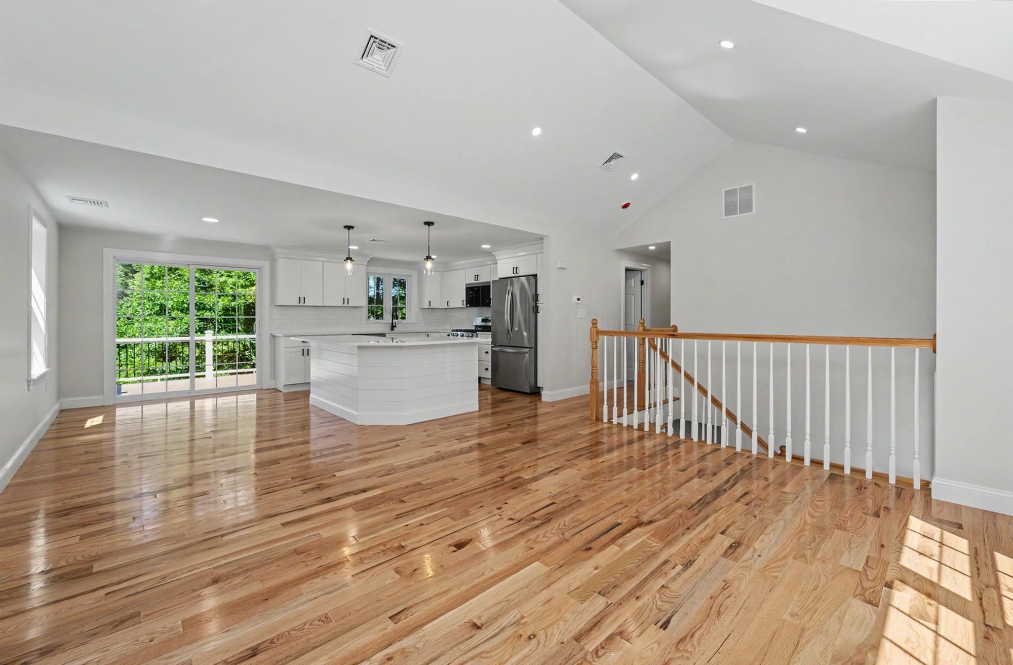 60 Walnut Hill Road Derry, NH 03038 - Photo 3 of 33 Gallery Image 3