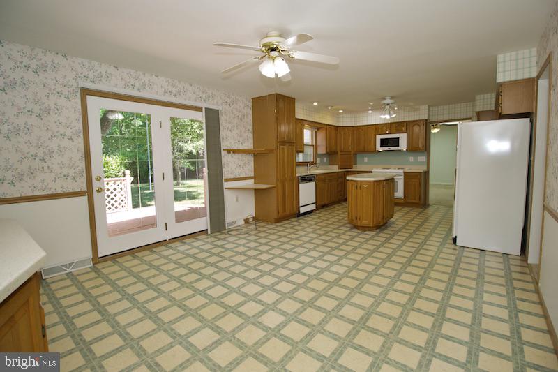 18 North Springview Drive Dover, DE 19901 - Photo 26 of 53