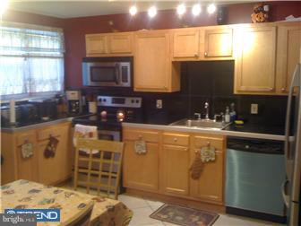 735 Bennington Road Folcroft, PA 19032 - Photo 1 of 12 Kitchen