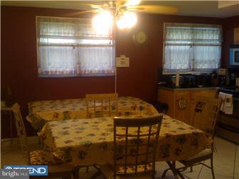 735 Bennington Road Folcroft, PA 19032 - Photo 3 of 12 Breakfast Room