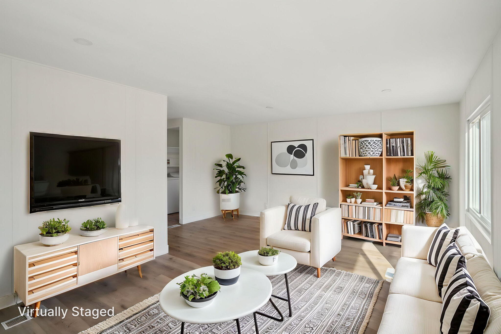 06 LIVING ROOM STAGED