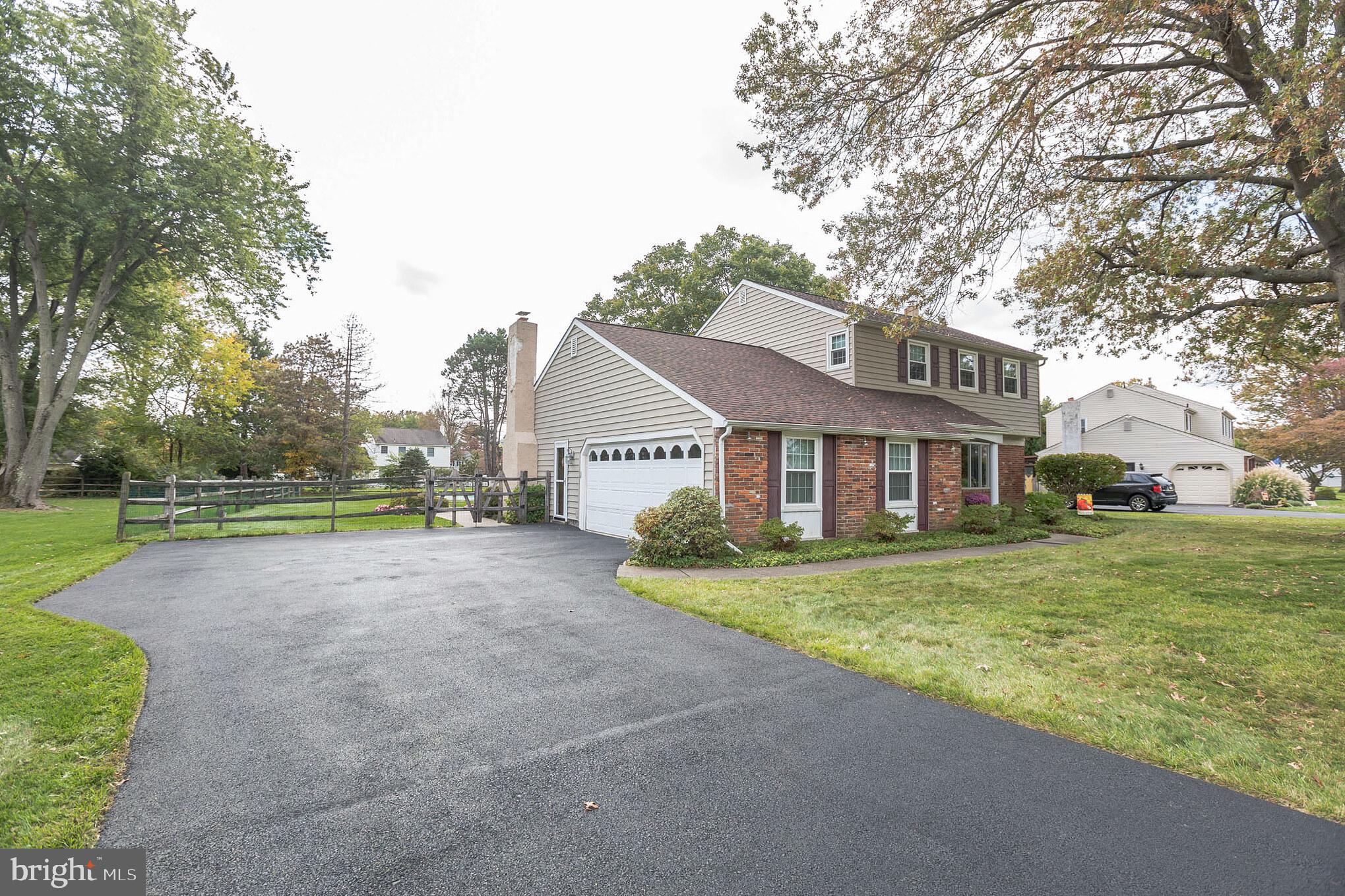 73 Joanne Road Holland, PA 18966 - Photo 3 of 33 Gallery Image 3