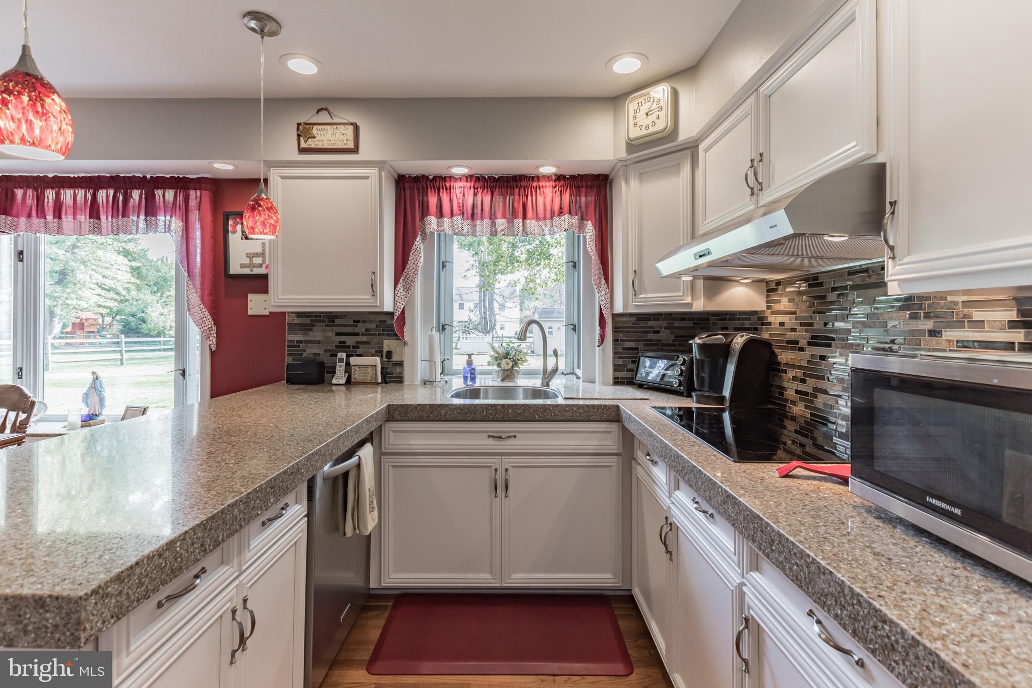 73 Joanne Road Holland, PA 18966 - Photo 8 of 33 Gallery Image 8