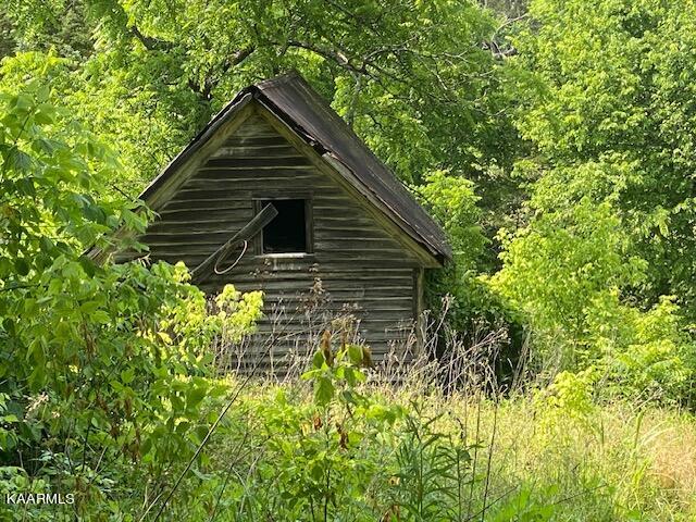 5303 Mulberry Gap Road Sneedville, TN 37869 - Photo 6 of 6 small old building