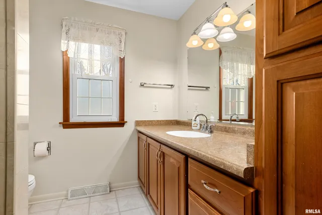 $197,900 | 1012 West Beech Street, Chillicothe, IL 61523