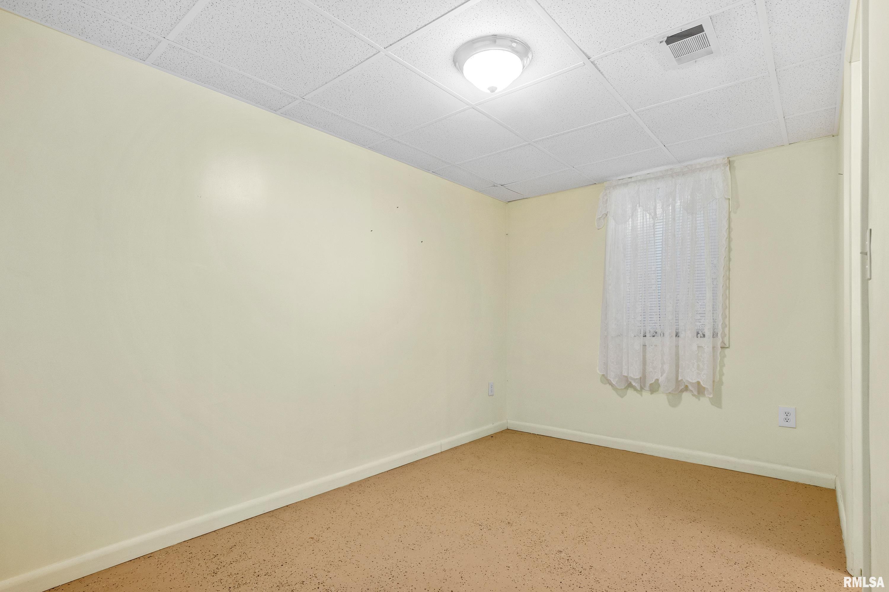 1012 West Beech Street Chillicothe, IL 61523 - Photo 25 of 43