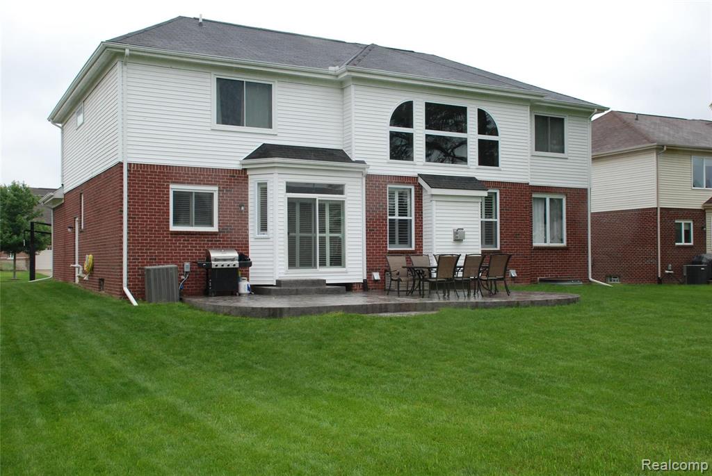 3535 Hogan Circle Rochester Hills, MI 48307 - Photo 31 of 43