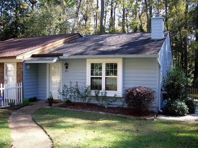 $1,300 | 2111 Victory Garden Lane, Tallahassee, FL 32301